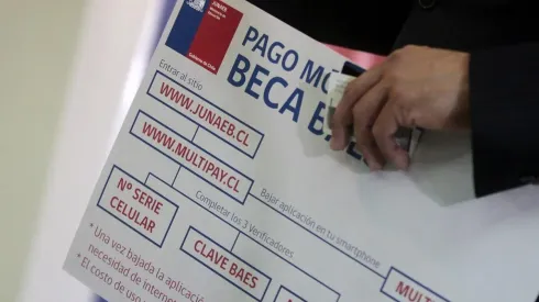 ¿Qué día cargan la Junaeb y cuál es el monto mensual?