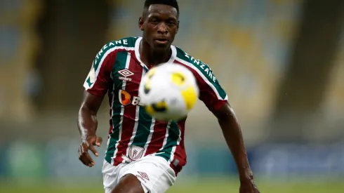 El extremo brasileño de 21 años se irá del club que lo formó para vivir su primera experiencia internacional.