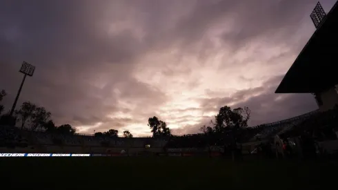 Sin luz se encuentra el estadio Sausalito en Viña del Mar.