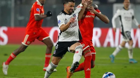 Costa aportó con dos asistencias ante Inter de Porto Alegre