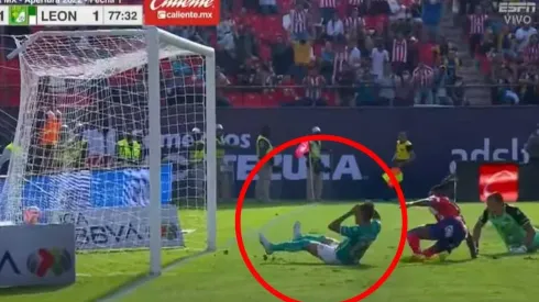 Byron Castillo tras marcar en su propia puerta