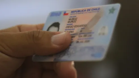 ¿Cómo puedo pedir una hora de manera online para renovar el carnet de identidad?