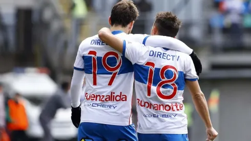 Fuenzalida y Buonanotte abrazados en 2017