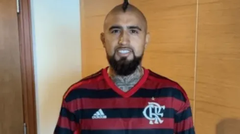 Desde hace bastante tiempo Arturo Vidal venía coqueteando con el Flamengo en sus RR.SS.