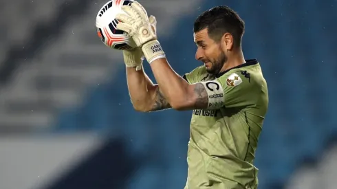 Arias tiene fecha de retorno a las canchas