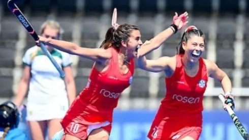 Manuela Urroz festeja el tanto que le dio el triunfo a Las Diablas contra Sudáfrica.