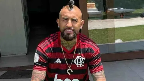 Arturo Vidal ocupará al 32 en Flamengo.