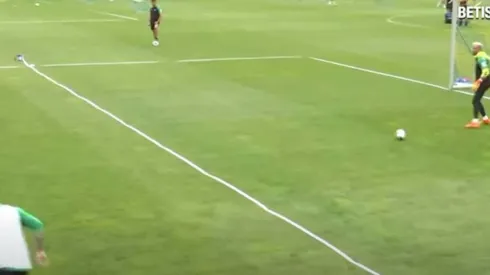 Claudio Bravo en el entrenamiento del Betis