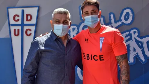Fernando Zampedri y el Beto Acosta en el campo de entrenamiento de la UC