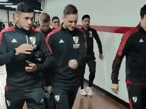 El Pibe Solari llega tomando mate a su primer partido con River