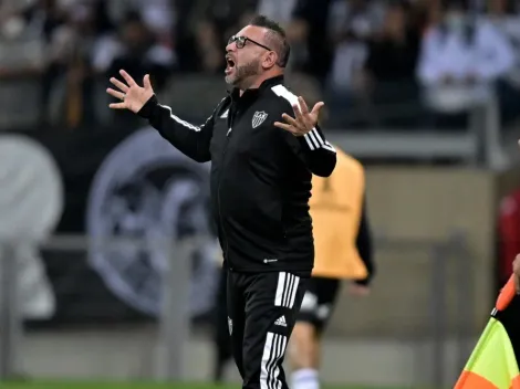 Edu Vargas sin técnico: el Turco es despedido del Mineiro