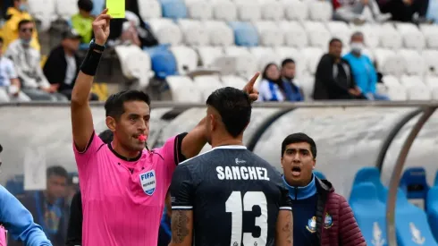 Francisco Gilabert tuvo un partido con varias acciones polémicas.