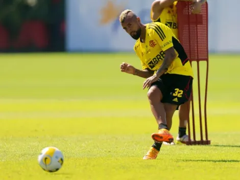 Flamengo convoca a Vidal a su debut en Brasil