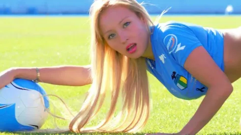 Daniella Chávez se ha manifestado permanentemente como hincha de O'Higgins de Rancagua, incluso animando polémicas con dirigentes y jugadores