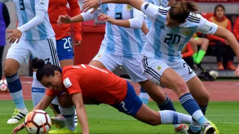 La selección chilena femenina recibió una mano de Argentina para inscribirse en lo más alto del próximo repechaje para el Mundial 2023