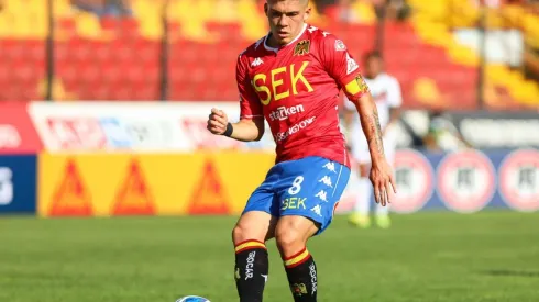 Víctor Felipe Méndez deja Unión Española para dar el salto al CSKA Moscú