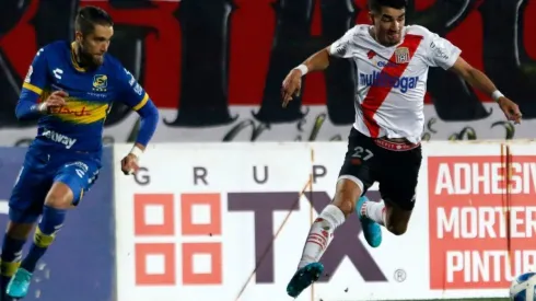 Everton goleó a Curicó