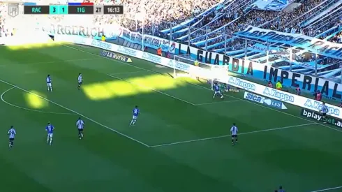 Gabriel Arias vio desde el banquillo el tremendo error.