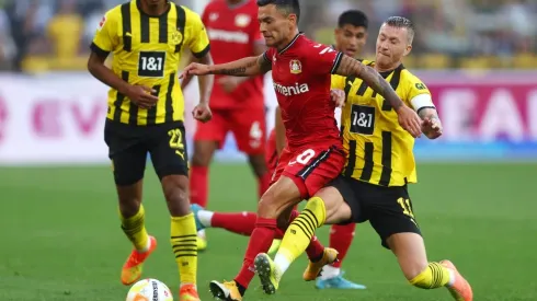 Charles no fue titular, pero ingresó al minuto 14