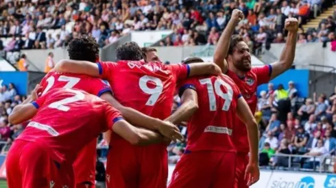 Ben Brereton movió las redes en la segunda fecha con el Blackburn Rovers.