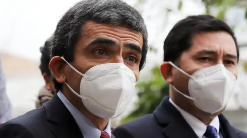 Carlos Gajardo representa a la familia de Antonia Barra en el juicio.