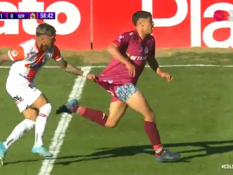 ¡Video hilarante! Juan Carlos Gaete deja a un rival en calzoncillos