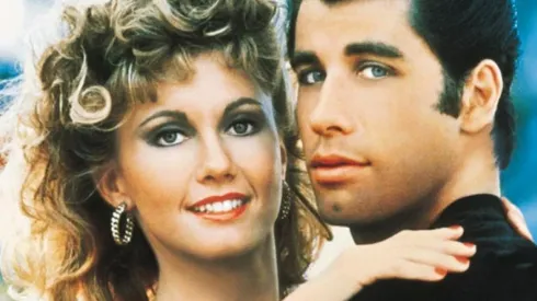 Olivia Newton-John y John Travolta en el afiche de Grease.