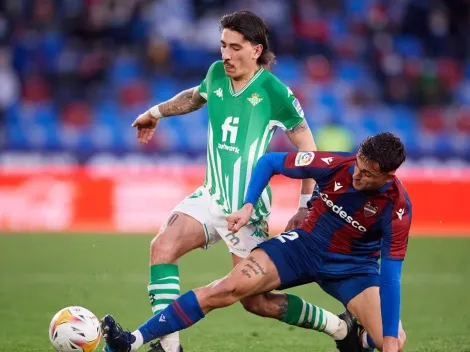 Bellerín se desvive por volver con Pelle y negocia con Arsenal