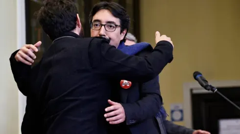 ¿Qué partidos firmaron el acuerdo para hacer algunos cambios a la nueva Constitución?