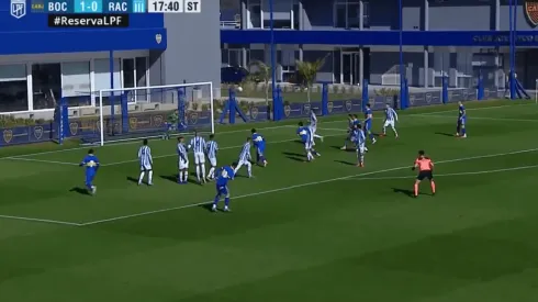 Brandon Cortés la mandó a guardar con un tremendo tiro libre.