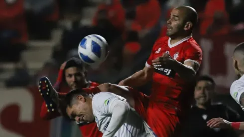 El Sacha Sáez estuvo cerca de darle el triunfo a La Calera con una pirueta en el aire.