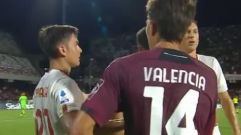 Diego Valencia le pidió la camiseta a Dybala