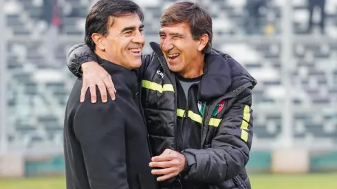 Gustavo Quinteros avisó a los equipos que vayan a defenderse al Monumental que Colo Colo "nunca deja de atacar".