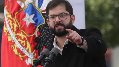 Gabriel Boric recibe una buena evaluación de los líderes de opinión de Latinoamérica.