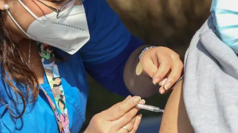 Minsal confirma vacunación con quinta dosis para este año