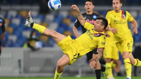 Gary Medel es blanco de críticas en Italia