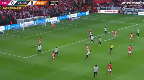 Así fue la llamativa asistencia de Meneses con Toluca.