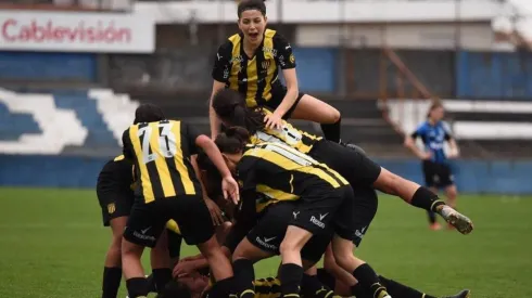 La inédita Copa Sin Género uruguaya, que mezcla futfem con masculino
