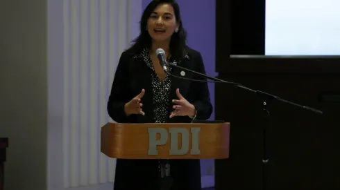 Ministra Siches: “existe una excesiva autonomía” de Carabineros y la PDI