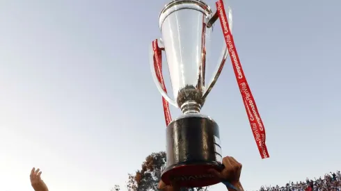 Listado actualizado con todos los campeones de Primera División del fútbol chileno: Wanderers suma dos títulos en un día.