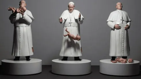 La escultura del artista chileno.