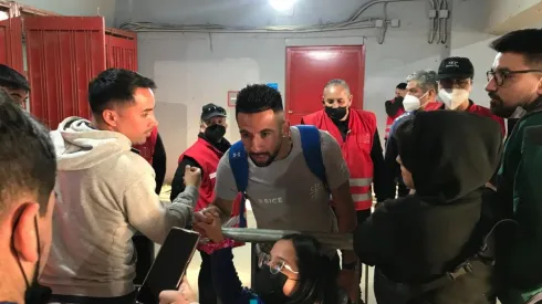 Mauricio Isla se anotó con dos pases-gol en la victoria de la Universidad Católica ante la Universidad de Chile en el Estadio Nacional. (Cristián Fajardo | Redgol).