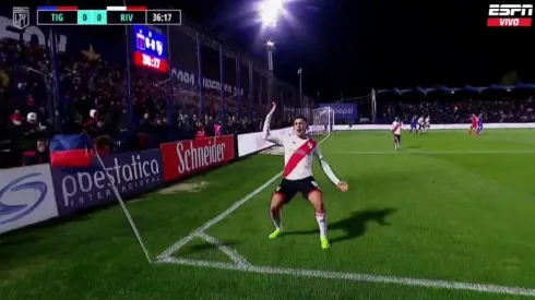 Pablo Solari marca su cuarto gol con la camiseta de River Plate.