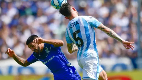 Eugenio Mena tuvo una jugada de mucha mala suerte en el empate de Racing Club y Talleres de Córdoba.