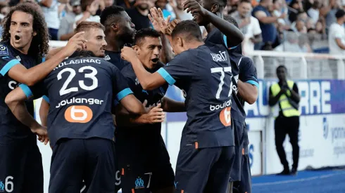 Amine Harit celebra el 2-0 del Olympique de Marsella sobre el Auxerre: fue el tercer gol de Alexis Sánchez en la Ligue 1.