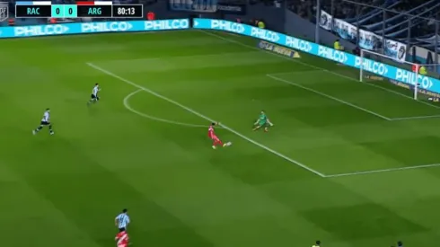 Arias tuvo una tremenda actuación en el triunfo de Racing