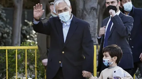 Sebastián Piñera votó en Las Condes.