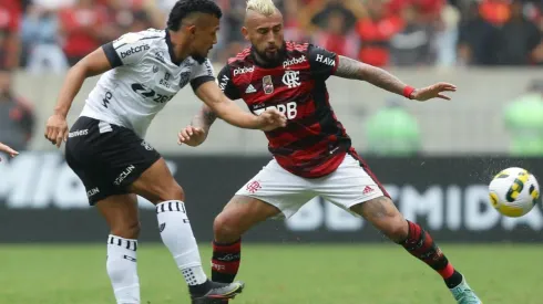 Arturo Vidal ingresó en el segundo tiempo y fue clave, pero no pudo llegar al triunfo