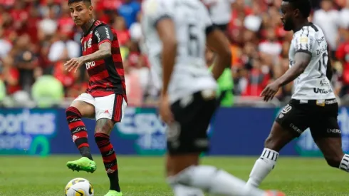 Erick Pulgar debutó como titular y respondió a gran nivel