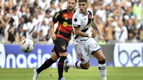 Bichi Borghi cree que puede ser beneficioso para Palacios regresar al país y jugar por Colo Colo, pero debe pensarlo muy bien.